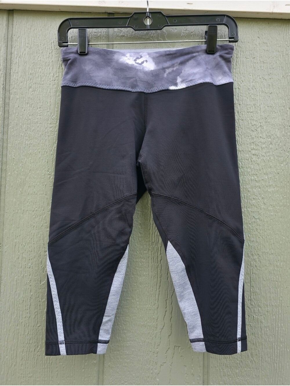 Lululemon Black Gray Capri Athletic Leggings Size 6 #YLEG14 - Picture 3 of 13